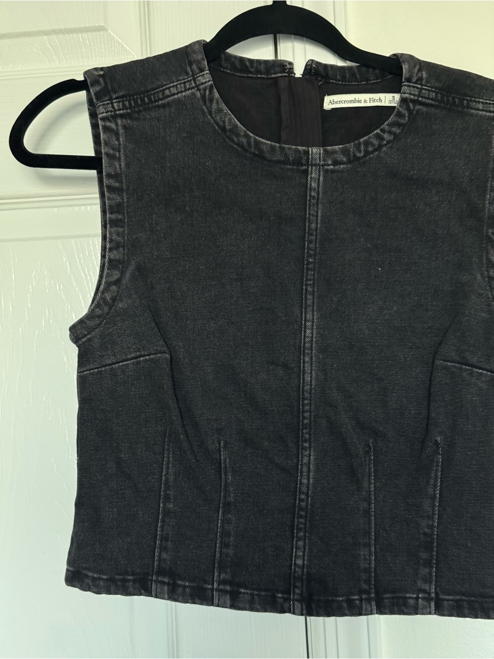 Abercrombie & Fitch Black Washed Sleeveless Tank Top - Picture 3 of 4